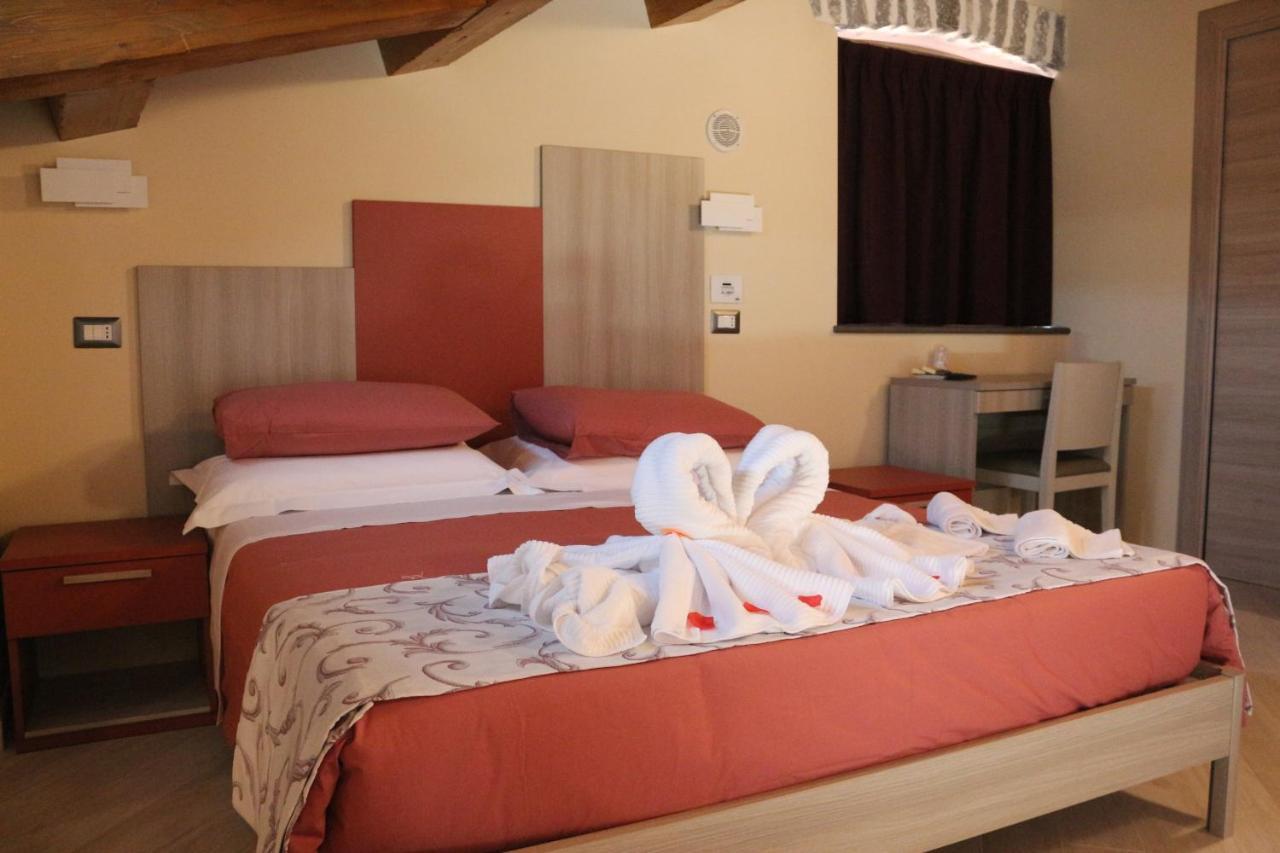 Dimora Del Corso Hotel Rotonda Exterior photo