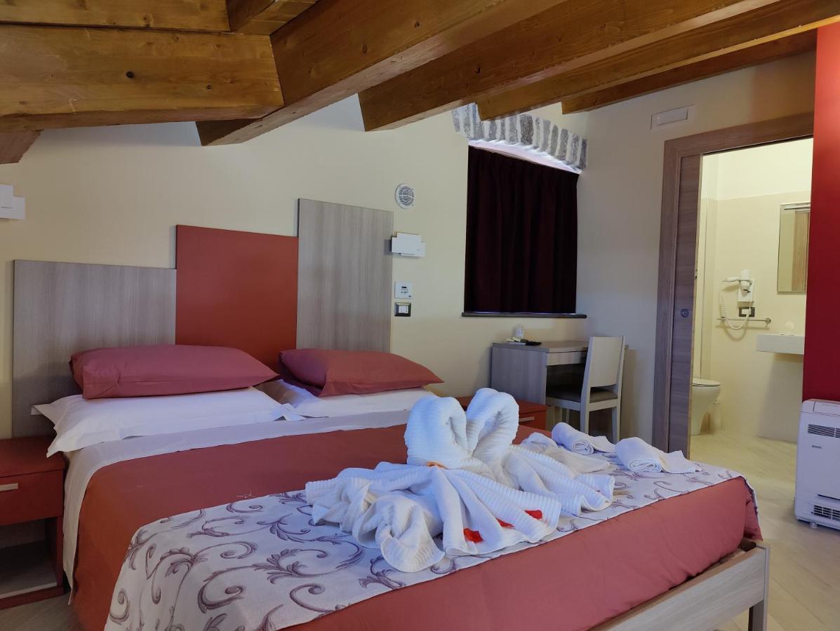 Dimora Del Corso Hotel Rotonda Exterior photo